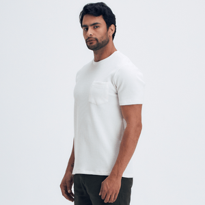 Camiseta com Bolso Texturizada Off White Original Penguin